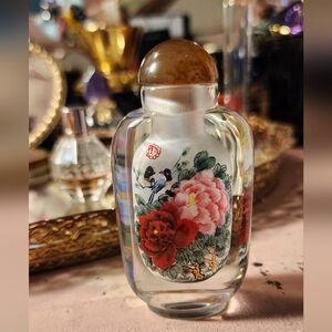 Brand New Vintage Snuff Bottle.